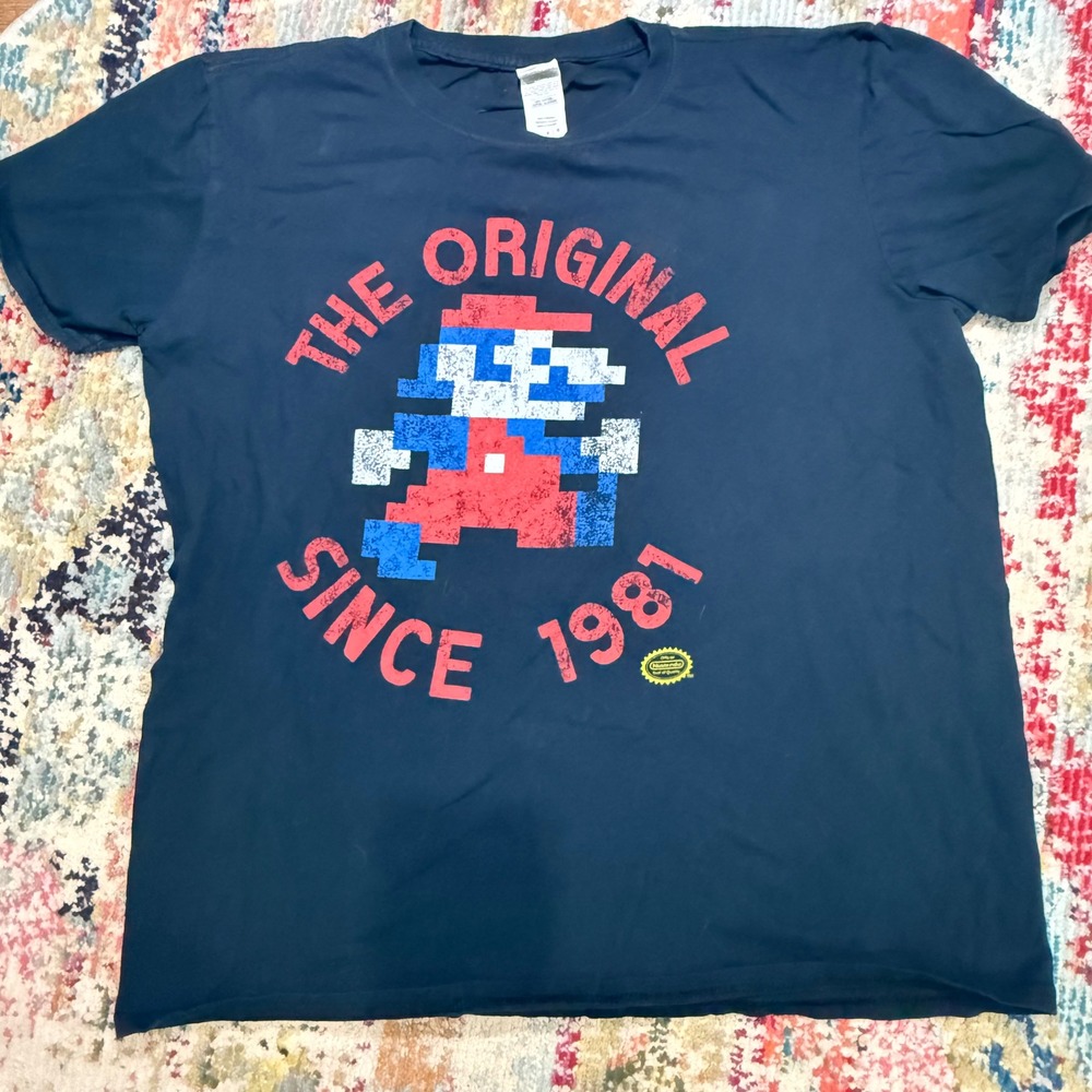 Gildan‎ Nintendo Super Mario T-Shirt The Original Since 1981 Graphic L
